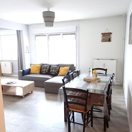 Joli appartement résidentiel à Troyes Esterno foto