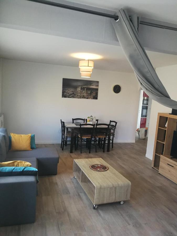 Joli appartement résidentiel à Troyes Esterno foto
